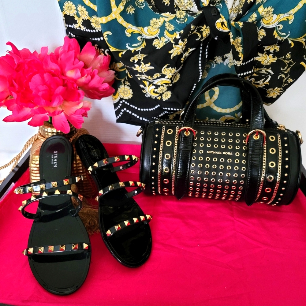 Steve madden jelly sandals